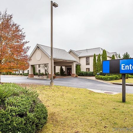Quality Inn & Suites Доусонвилл Экстерьер фото