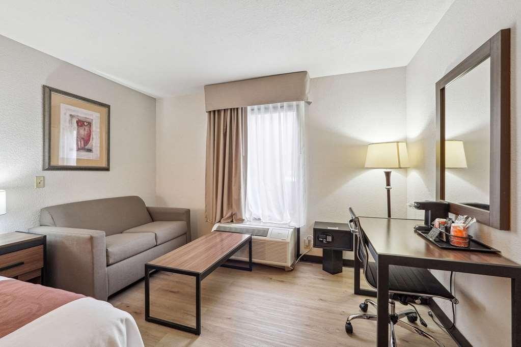 Quality Inn & Suites Доусонвилл Номер фото