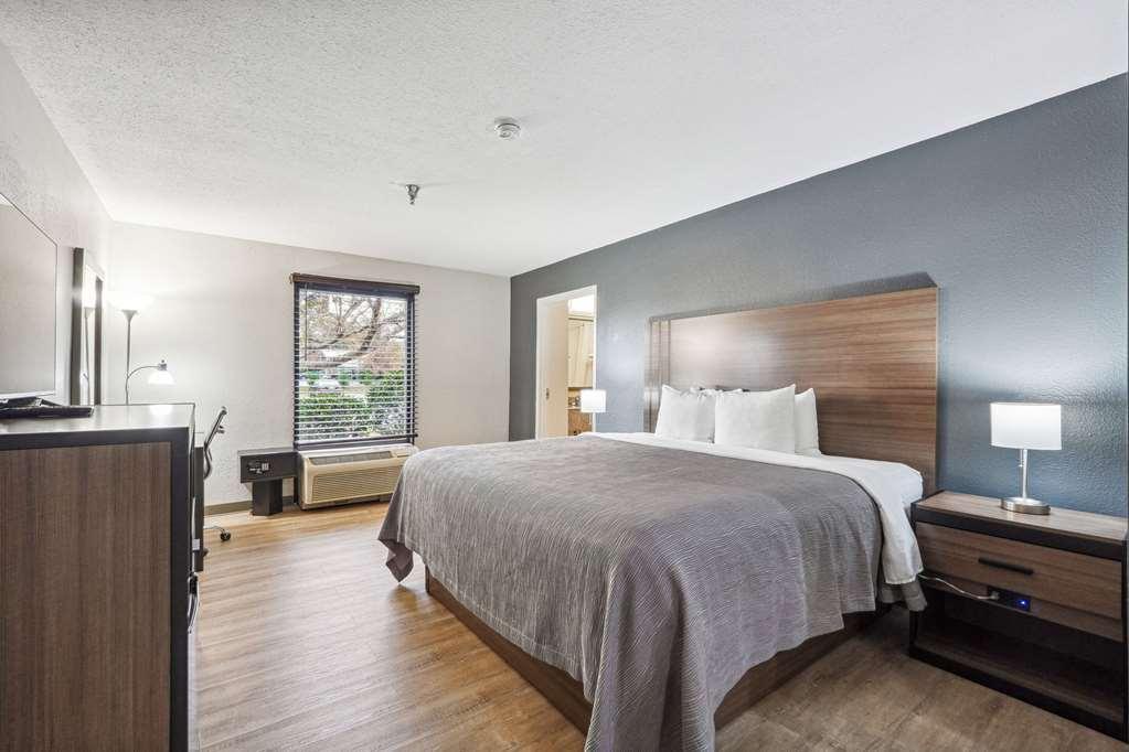Quality Inn & Suites Доусонвилл Номер фото