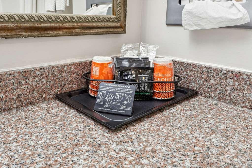 Quality Inn & Suites Доусонвилл Номер фото
