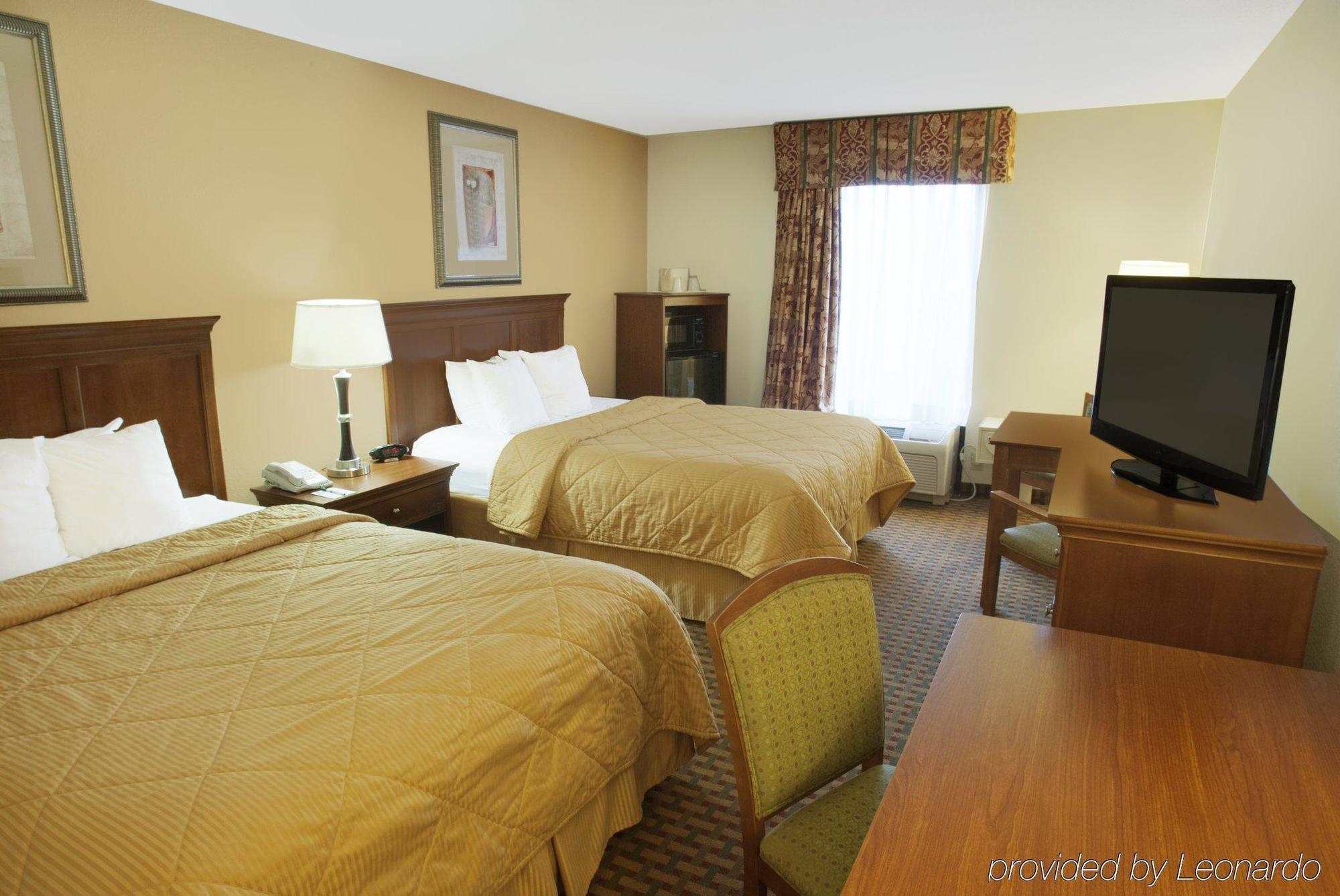 Quality Inn & Suites Доусонвилл Номер фото