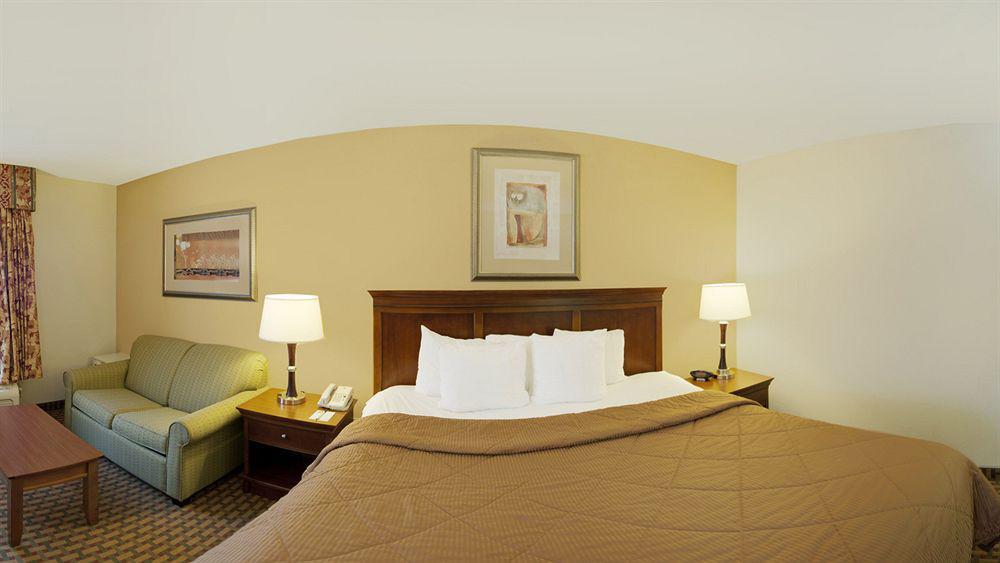 Quality Inn & Suites Доусонвилл Экстерьер фото